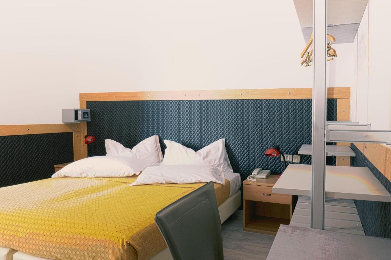 Hotel Doria Nago Εξωτερικό φωτογραφία