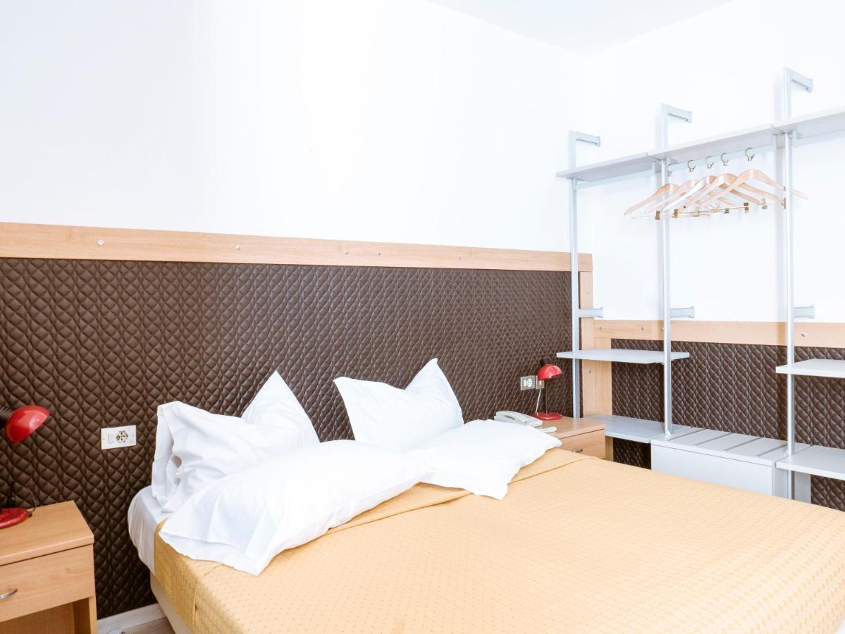 Hotel Doria Nago Εξωτερικό φωτογραφία
