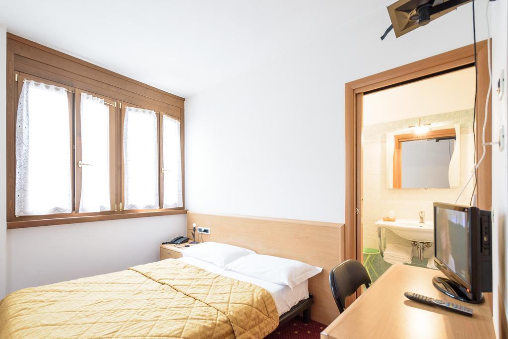 Hotel Doria Nago Εξωτερικό φωτογραφία